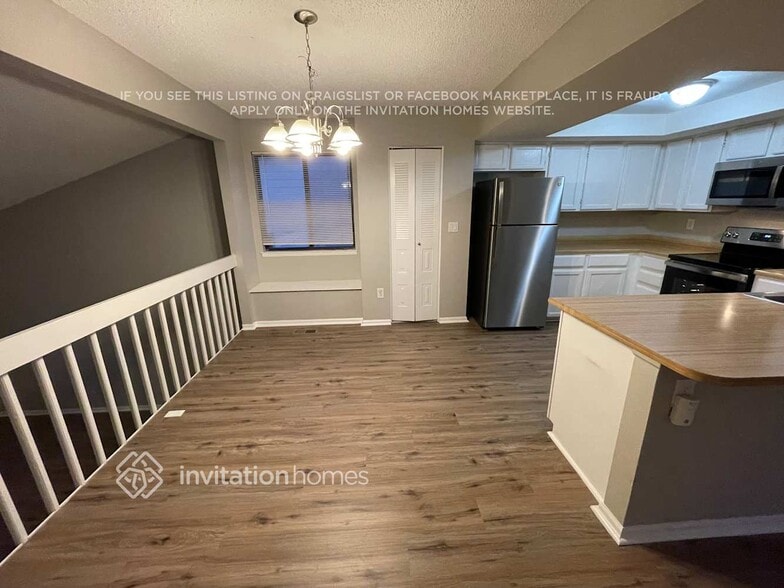 Building Photo - 18856 E Utah Cir