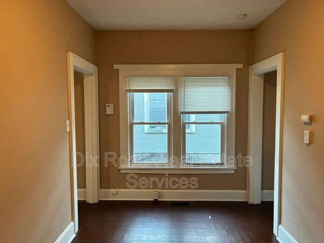 Building Photo - 1620-1620 Taylor Ave