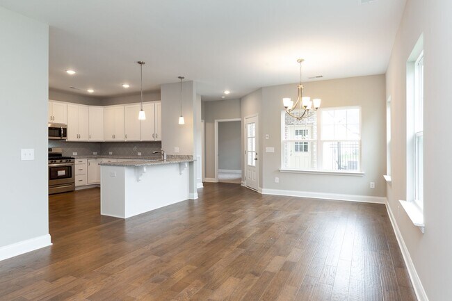 Building Photo - **BE THE LUCKY ONE TO LIVE IN THIS 2022-BUILT UPSCALE COTTAGE HOME IN THE PRESERVE AT BELLE POINTE**