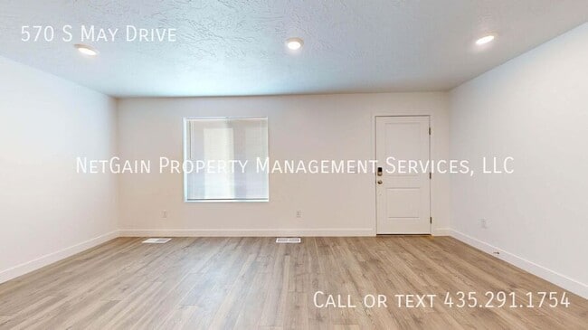 Building Photo - 570 May Dr