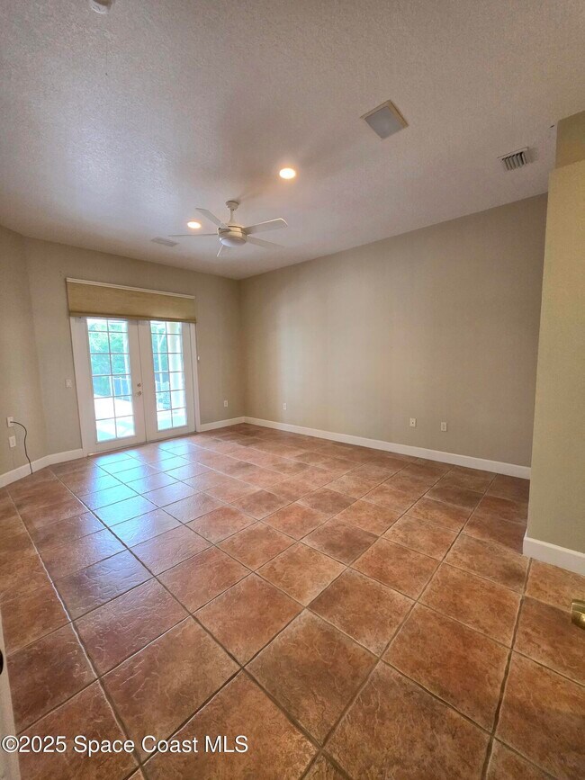 Building Photo - 4513 Canard Rd