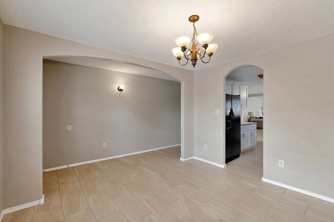 Building Photo - 5323 Ridge Rock Ave NW