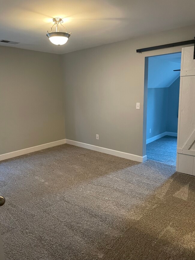 Building Photo - 940 Sunny Slope Trace