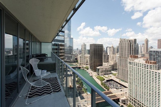 Building Photo - 349 W Wacker Dr
