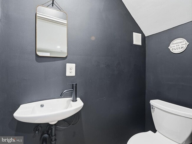 Building Photo - 1300 S Cleveland St