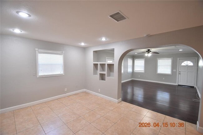 Building Photo - 3602 W Oklahoma Ave