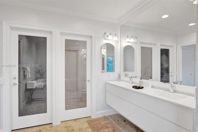 Building Photo - 3942 NE 171 St