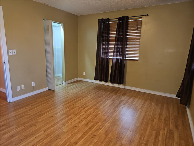 Building Photo - 189 Plumage Ln