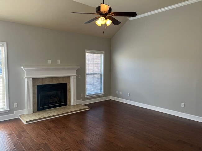 Building Photo - Fountain Crest Subdivision!