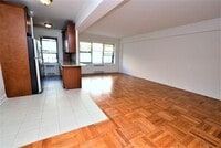 Building Photo - 63-33 98th Pl
