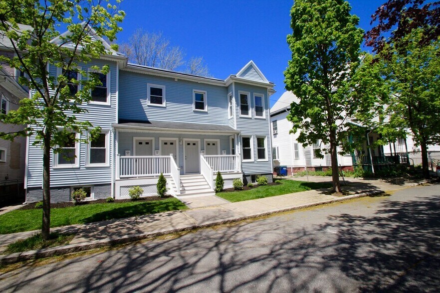 Primary Photo - 20 Tennyson St