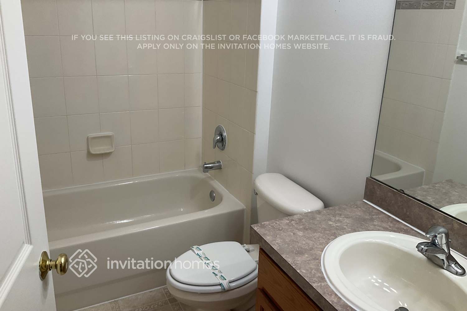 Building Photo - 14711 Sapodilla Dr