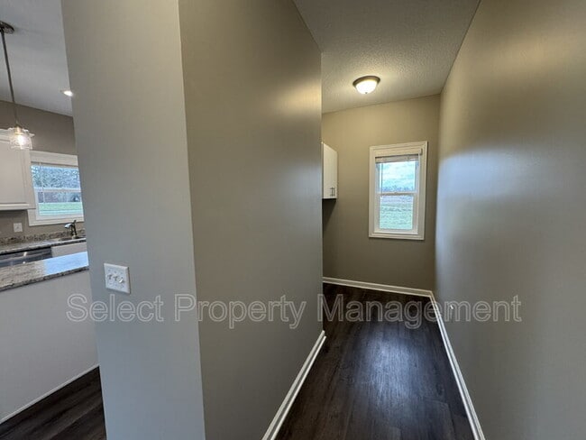Building Photo - 1032 Matteoti Ct