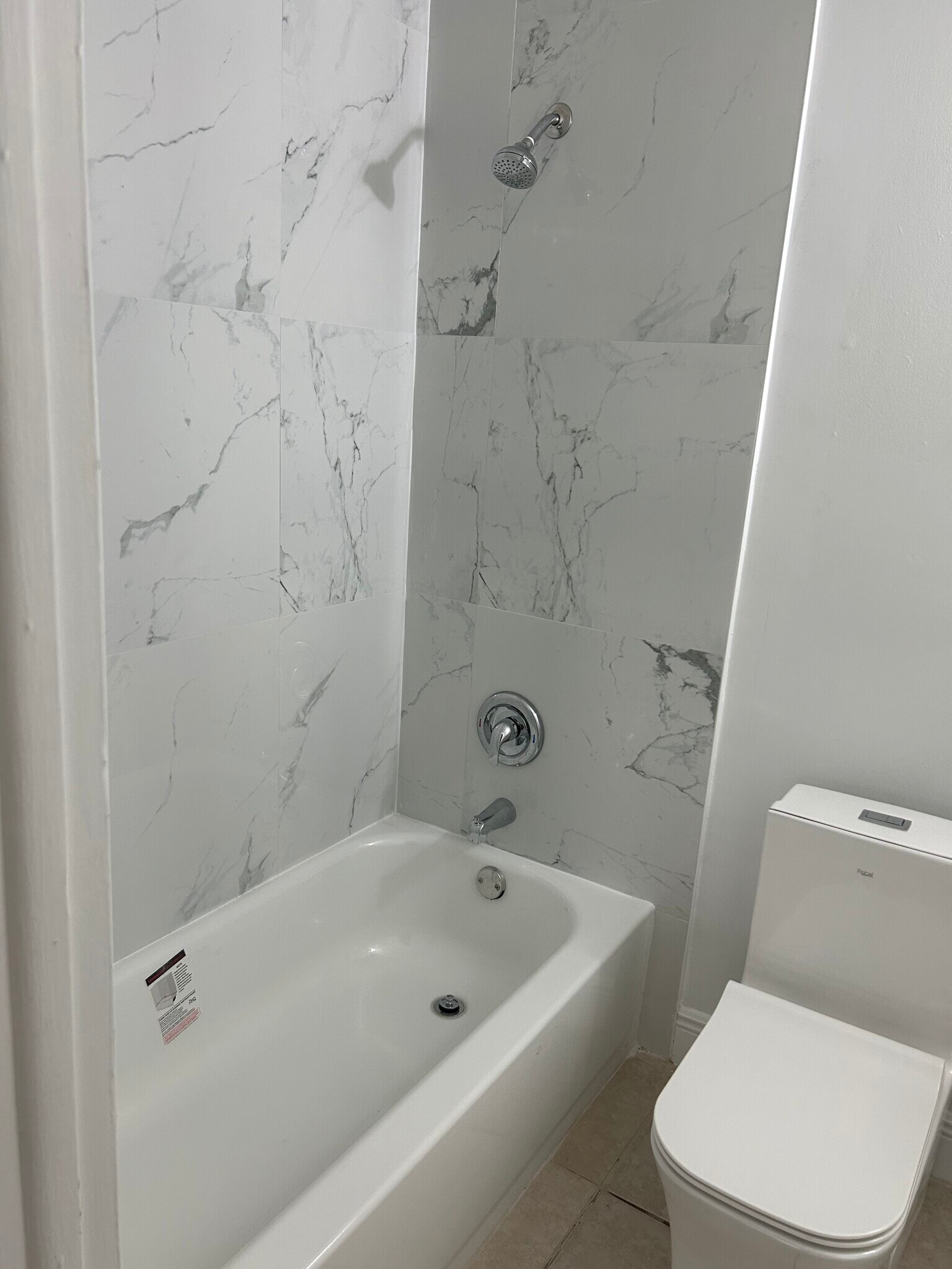 Building Photo - 5725 NW 27th Ct