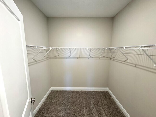 Building Photo - 16526 Silver Brook Wy