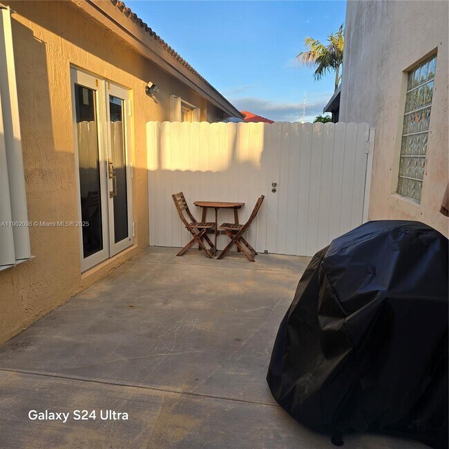 Primary Photo - 21431 SW 88th Ave