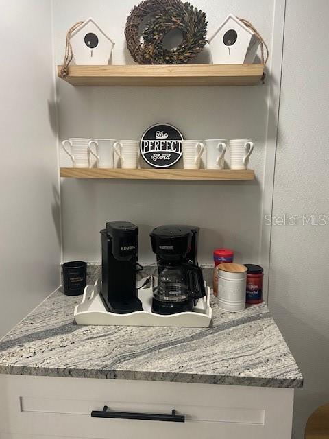 Building Photo - 646 Yardarm Dr