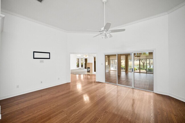 Building Photo - 601 Willow Point Ct