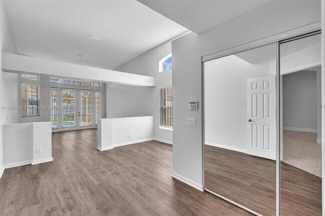 Building Photo - 794 Lake Blvd