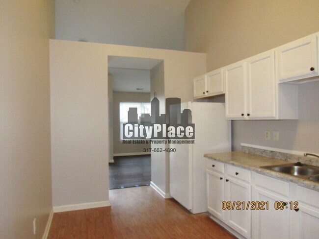 Building Photo - 608 Fisher Creek Dr, Indianapolis, IN 46239