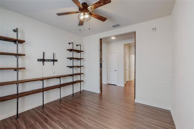 Building Photo - 2424 Mockingbird Ct