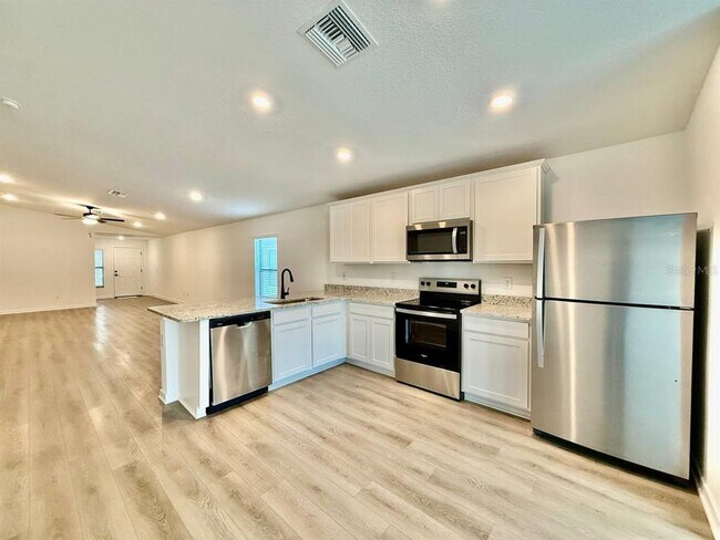 Building Photo - 5745 Helmsman Ct