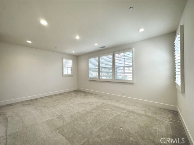 Building Photo - 214 Parkwood