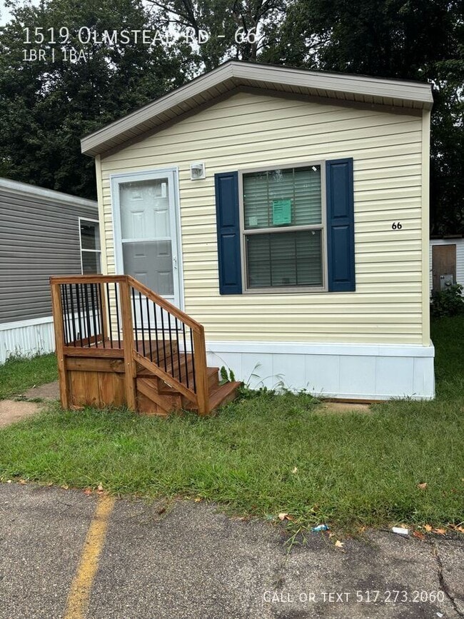 Primary Photo - 1519 Olmstead Rd