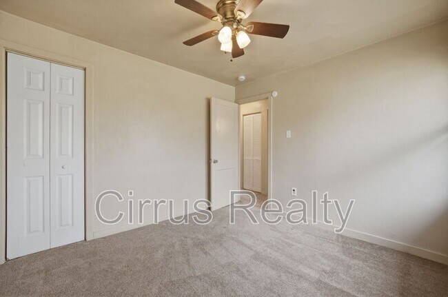 Building Photo - 1 Shelby St