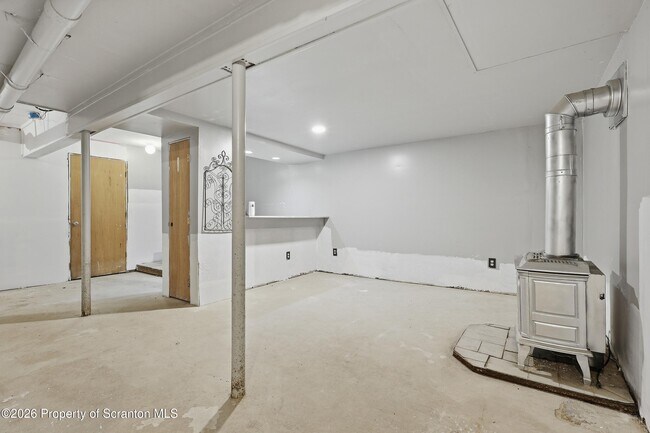 Building Photo - 1379 Winding Way