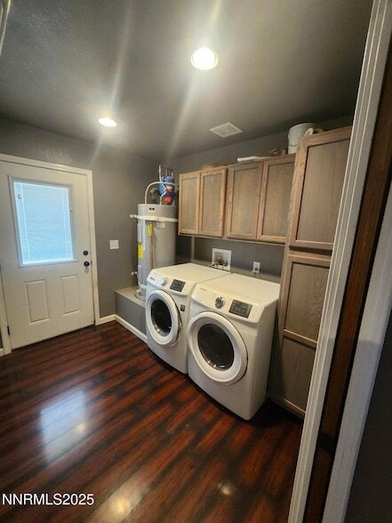 Building Photo - 880 Truckee Ln