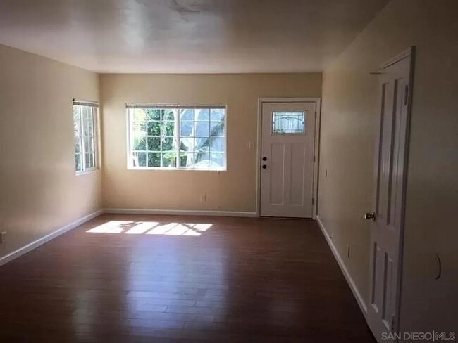 Building Photo - Voltaire Street - where you want to be.   2/1  $2690