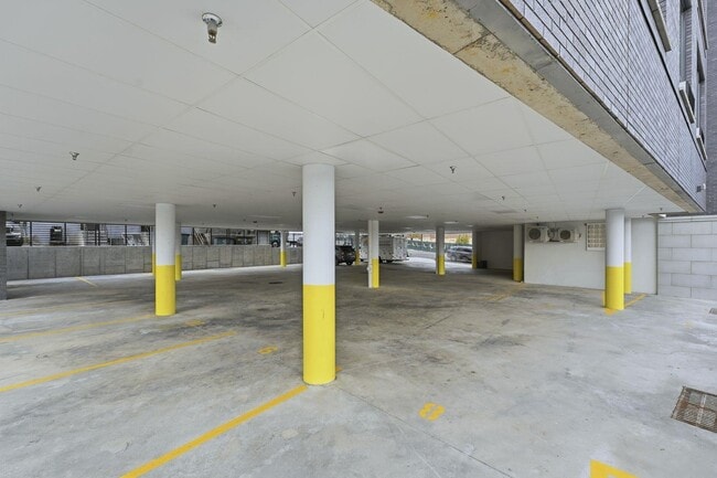 Building Photo - 9-11 Passaic St