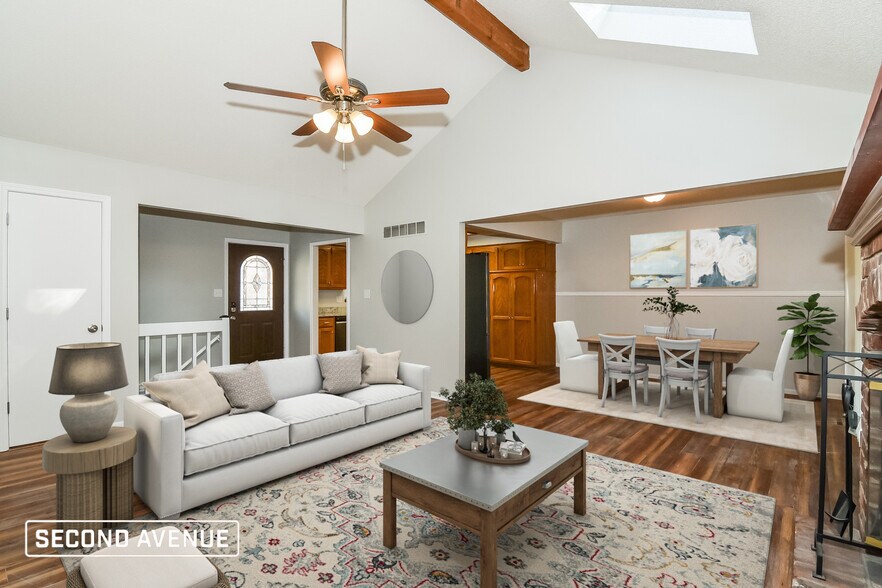 Building Photo - 716 SE Shamrock Ln