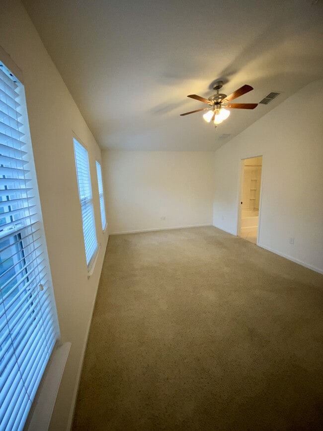 Building Photo - 12988 Spring Rain Rd