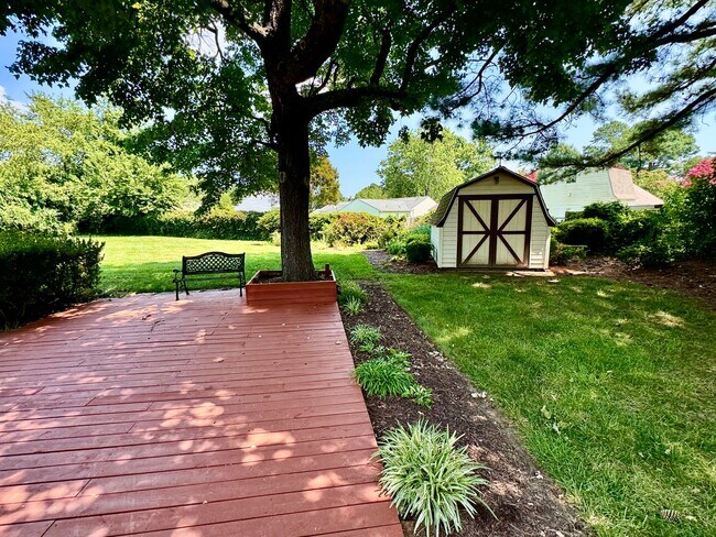 Building Photo - Newly Painted 4BR/2BA house in Pembroke Me...