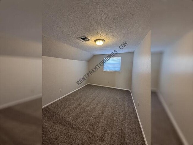 Building Photo - 1064 NW 7th St