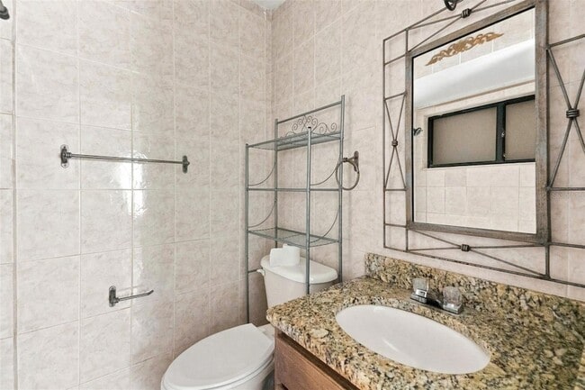 Building Photo - 9966 Burl Way