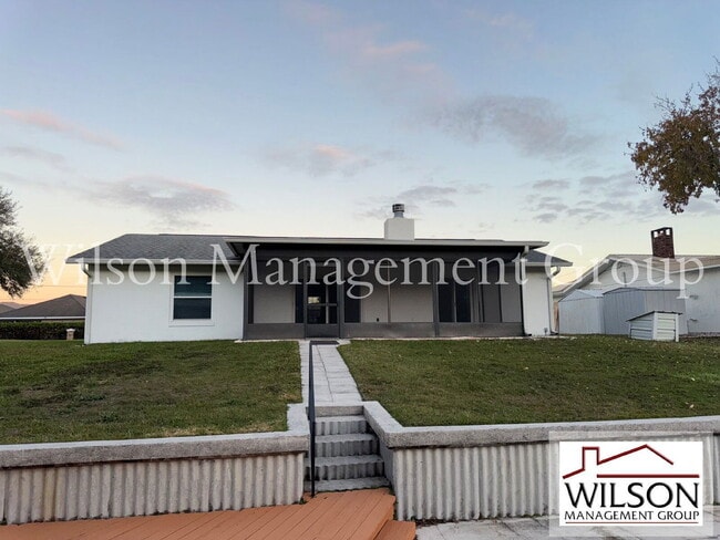 Building Photo - 1420 Flamingo Dr