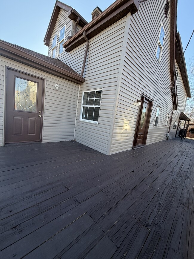 Building Photo - 507 S 1st St