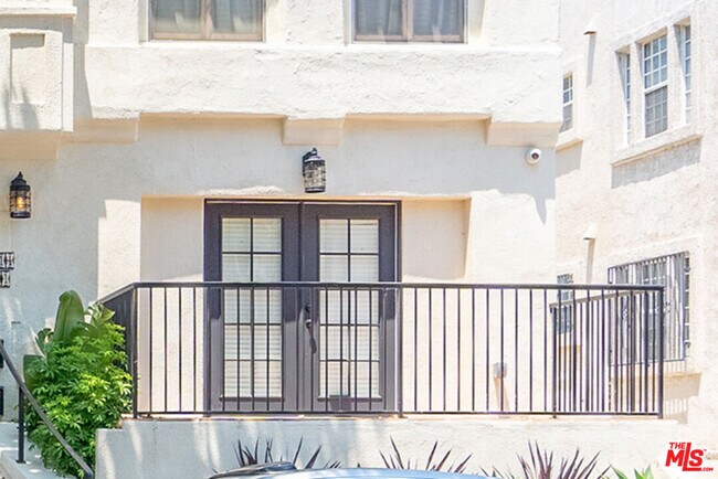 Building Photo - 6511 Orange St