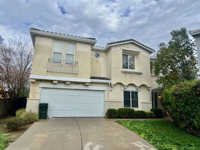 Building Photo - 116 Burgundy Ct