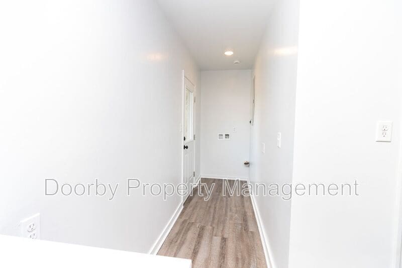 Building Photo - 1604 Wheeler Ave