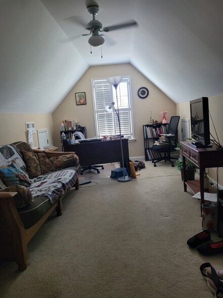 Building Photo - 144 Pelham Springs Pl