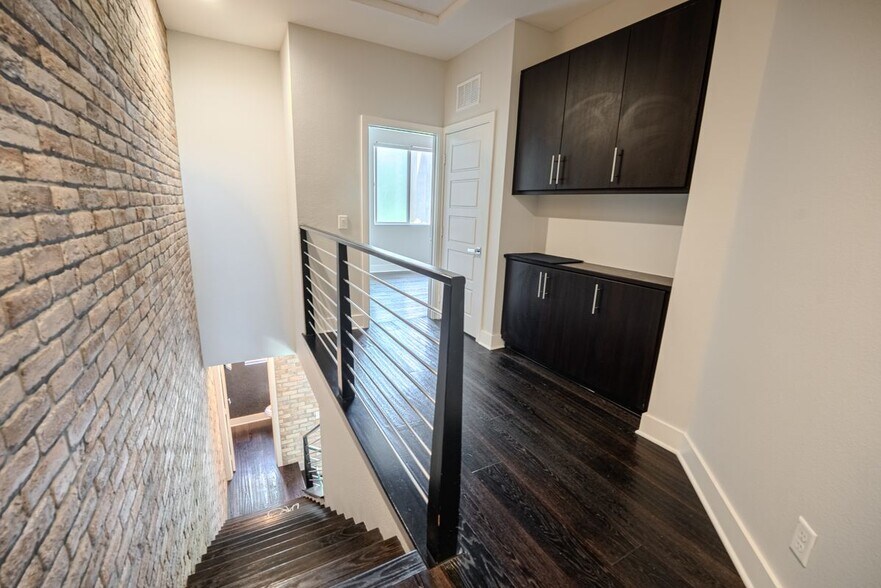 Building Photo - 7870 Civita Blvd