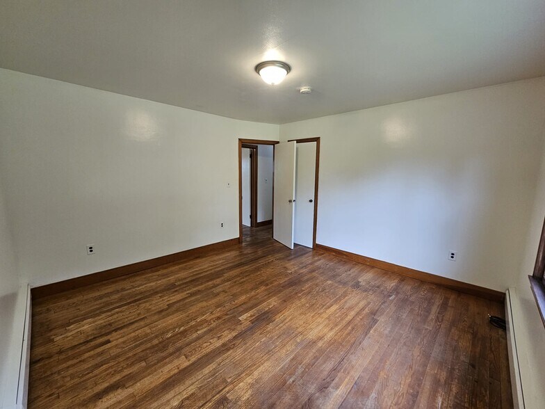 Bedroom 1 - 244 Vineyard Ave
