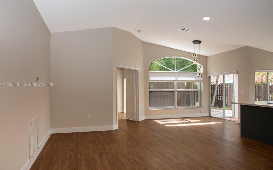 Building Photo - 11252 NW 58th Ter
