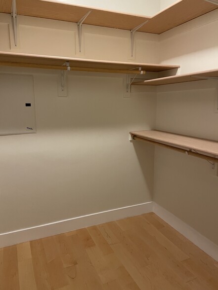 Walk-in Closet - 645 W 9th St