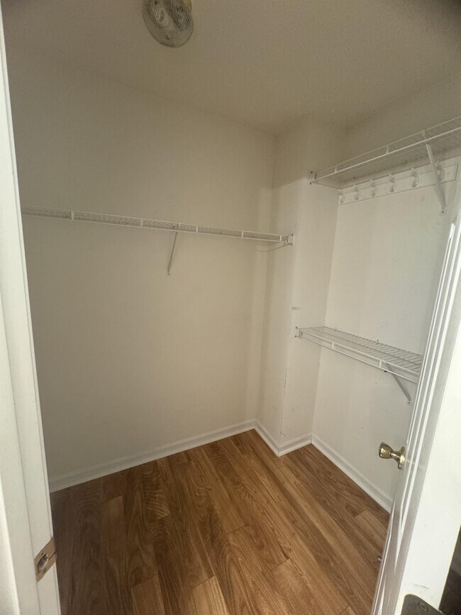 Building Photo - 1410 Juniper Hills Ln