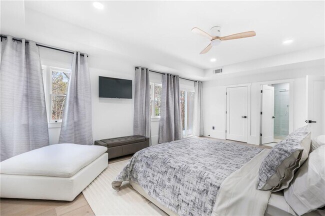 Building Photo - 507 Karen Ln